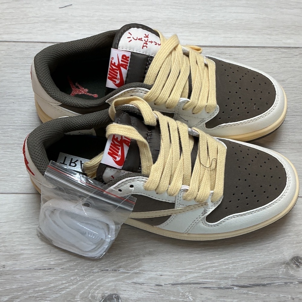 Nike Air Jordan 1 Low OG SP Travis Scott Reverse Mocha 6.5 New With Tags - Picture 10 of 12